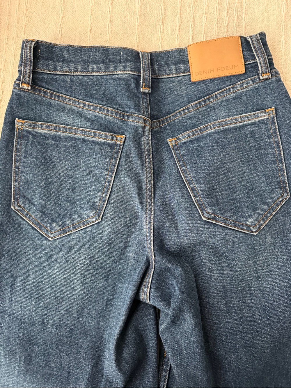 Denim Forum Women's High-Rise straight Leg Jeans - Medium Blue
Inseam 28/29 - Picture 8 of 9